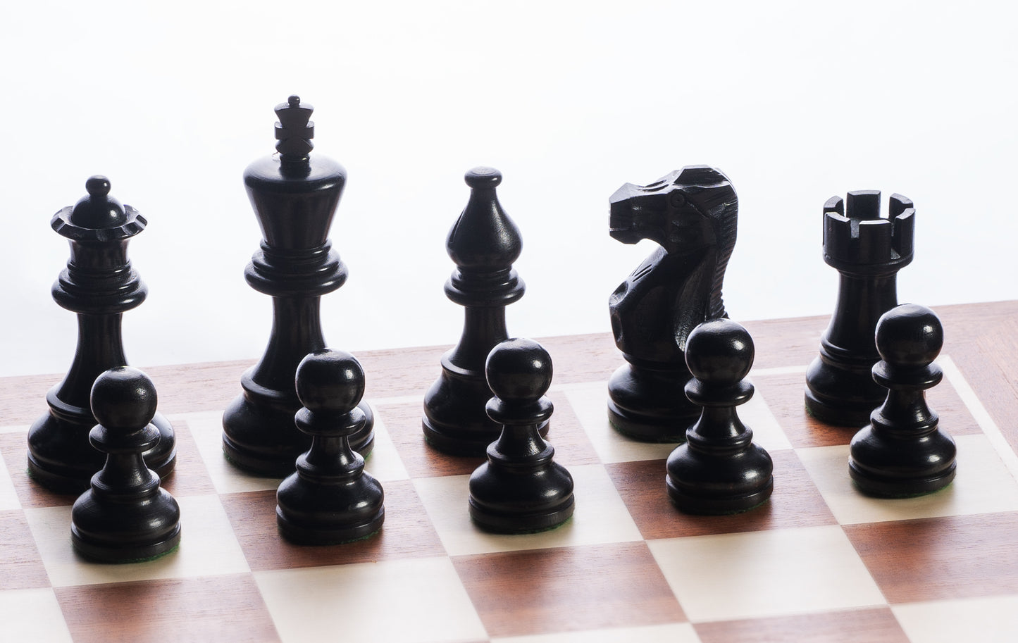 Set di scacchi - Scacchiera in legno d'ebano (Caselle 45x45 mm) + Scacchi American Classic (Re 7,6 cm)