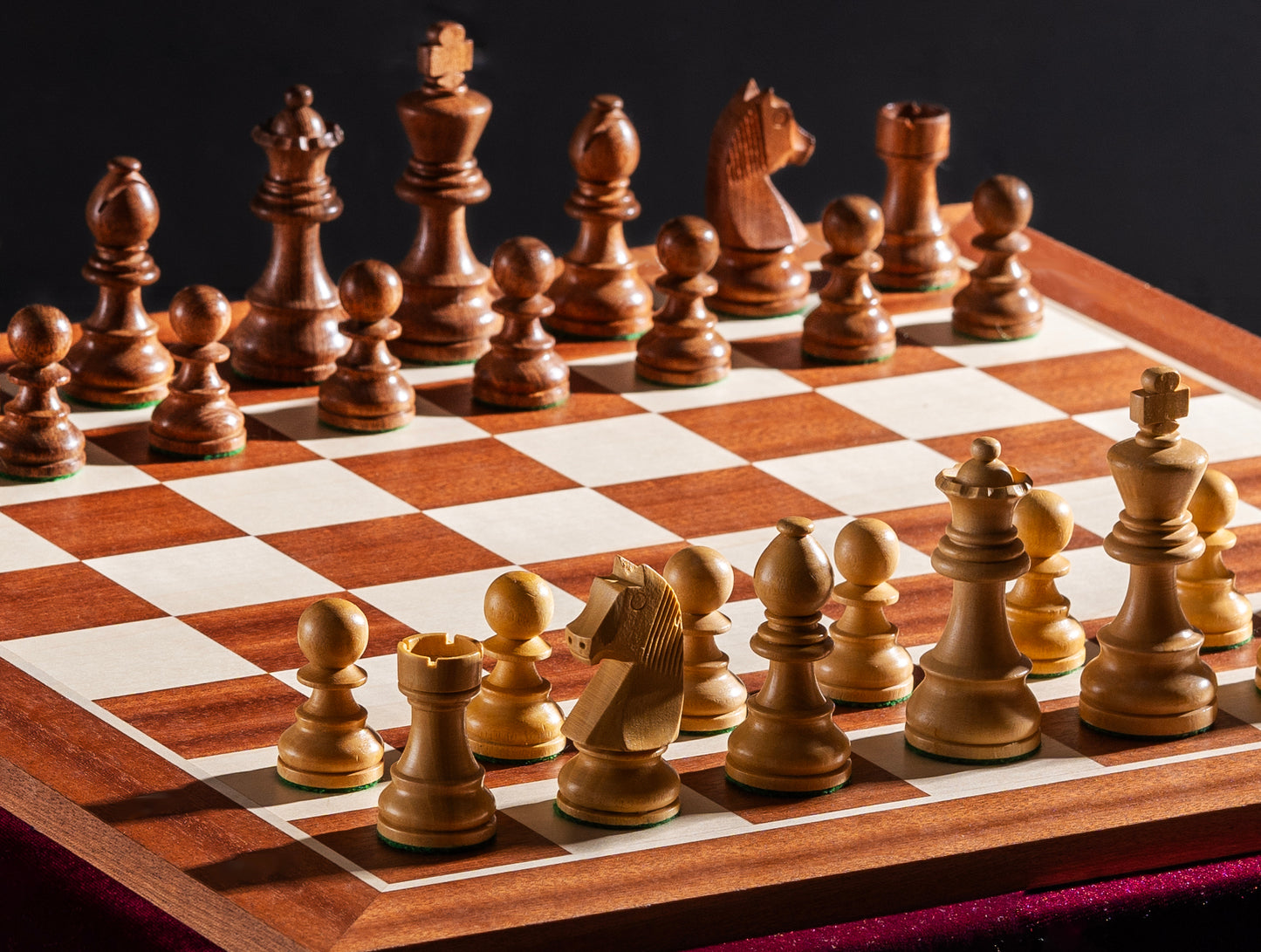 Set di scacchi Atena - scacchiera da 50 mm + Scacchi Tedeschi (Re 9 cm)