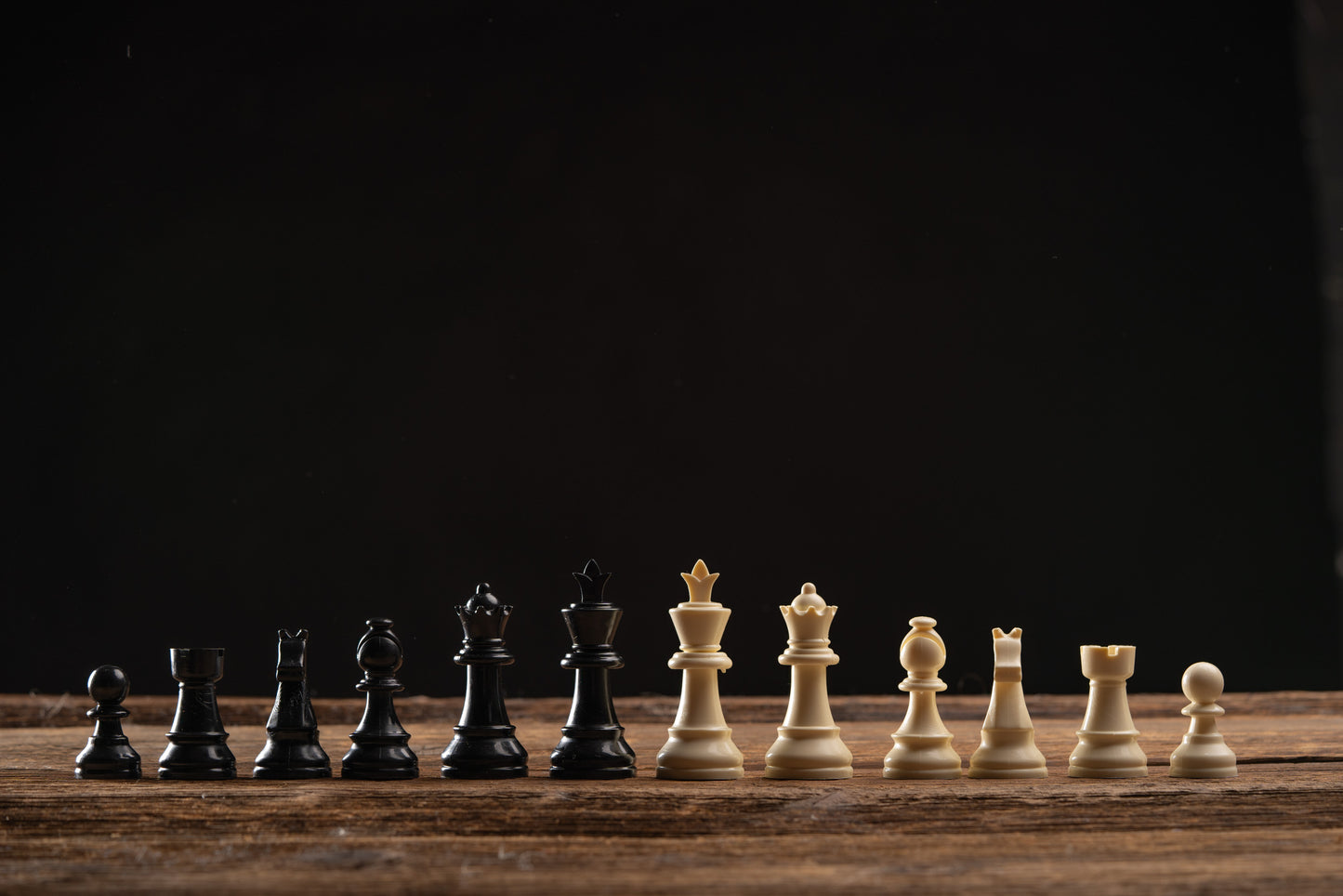 Pezzi di Scacchi Staunton 6, plastica (Re 95 mm)