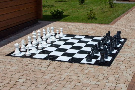 Scacchi in plastica da esterno/giardino (altezza Re 45 cm)